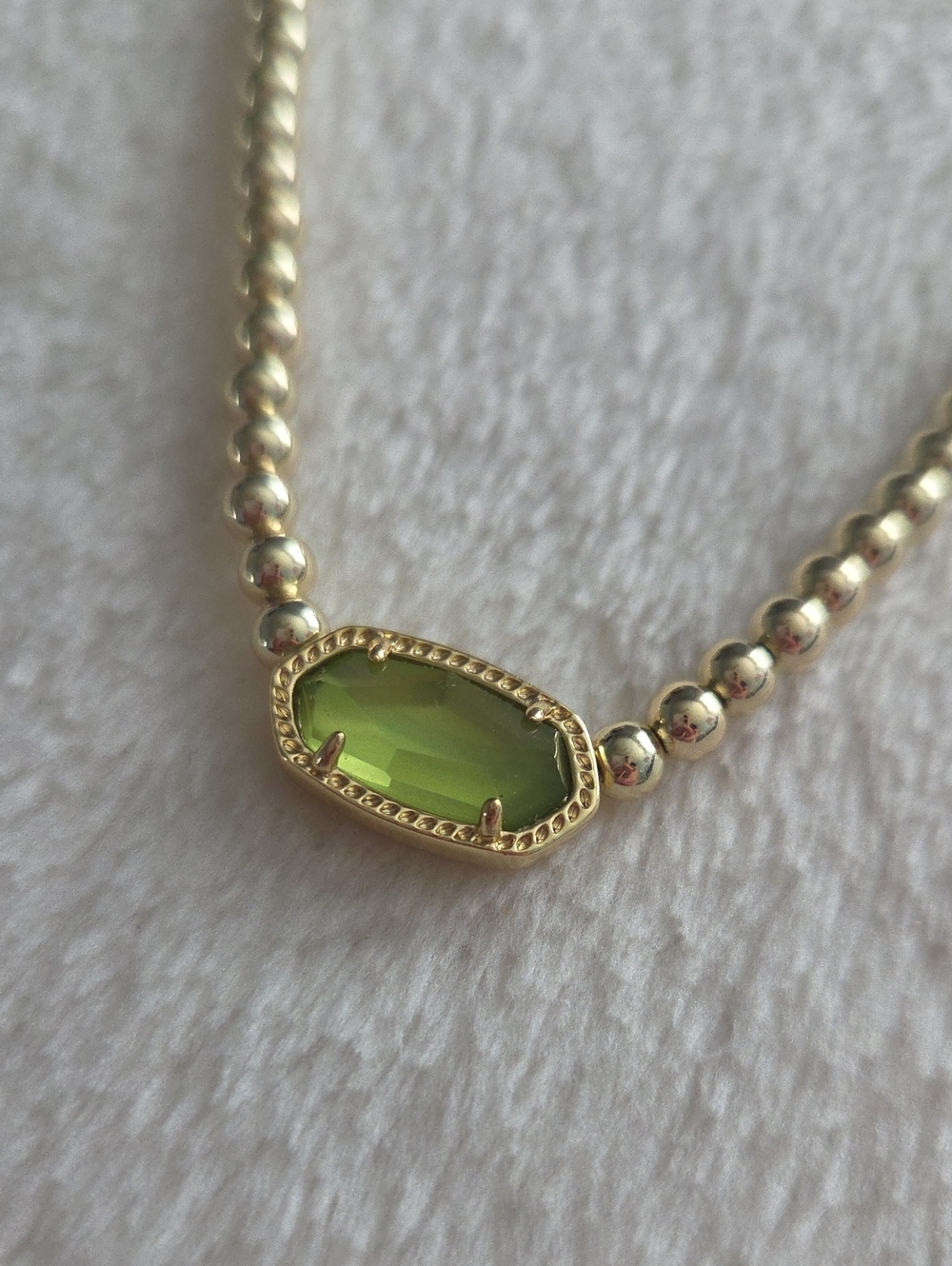 NWT Kendra Scott Elisa Beaded Necklace in gold chartreuse green mother of Pearl - Picture 5 of 10